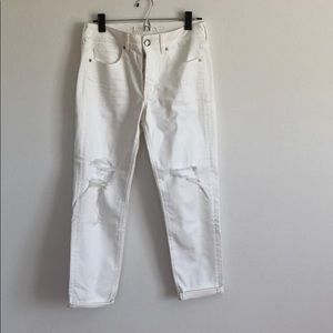 American eagle tomgirl style jeans